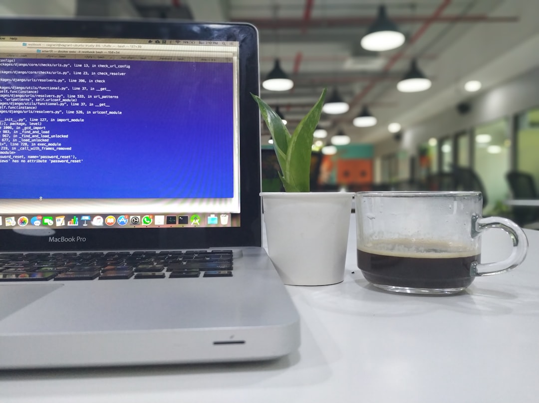 Bypassing Intermediate Shell Process with proc_open() in PHP
